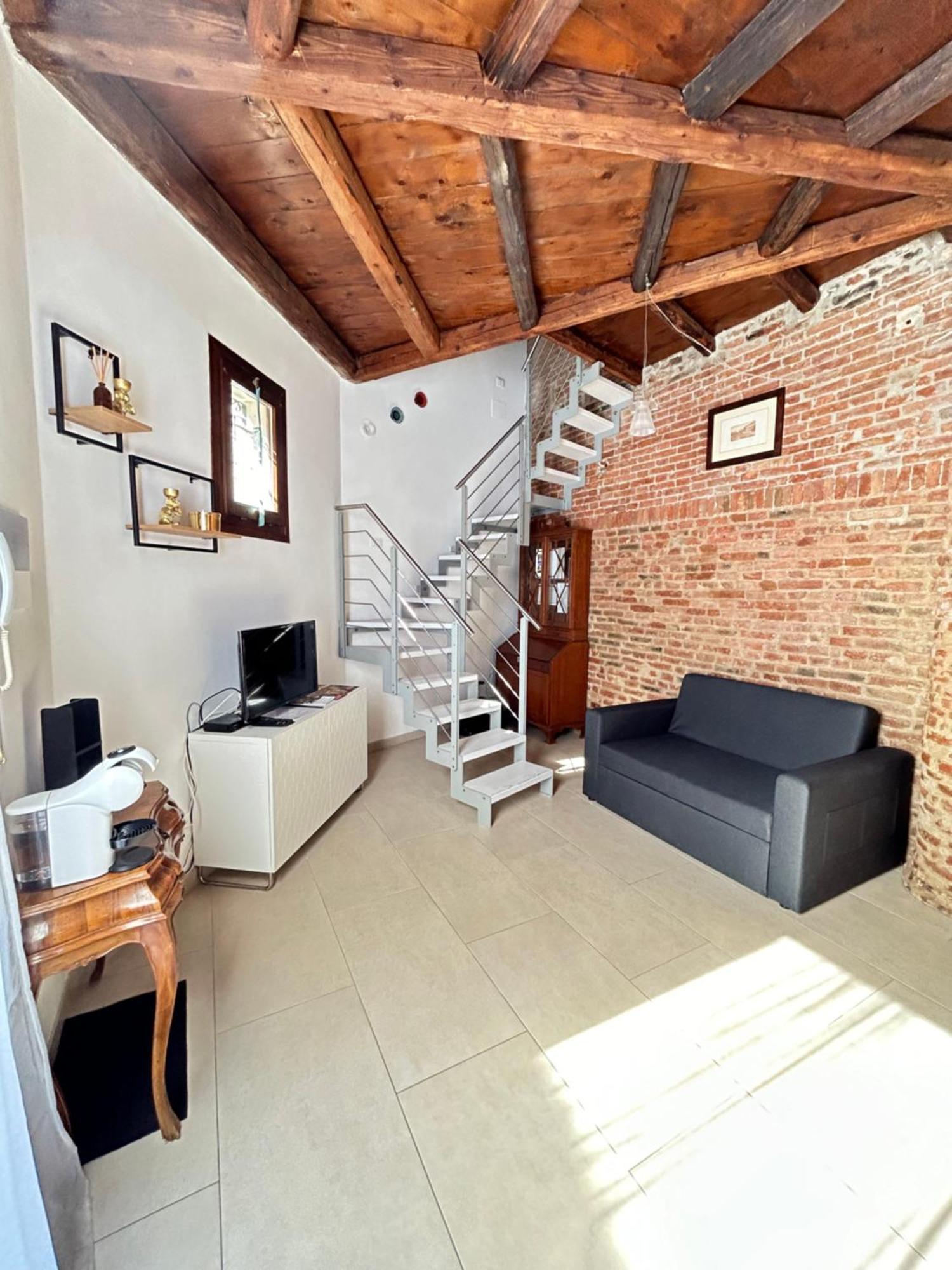 Chiesetta Abside Ex Seminario -Apartment Rovigo Bagian luar foto